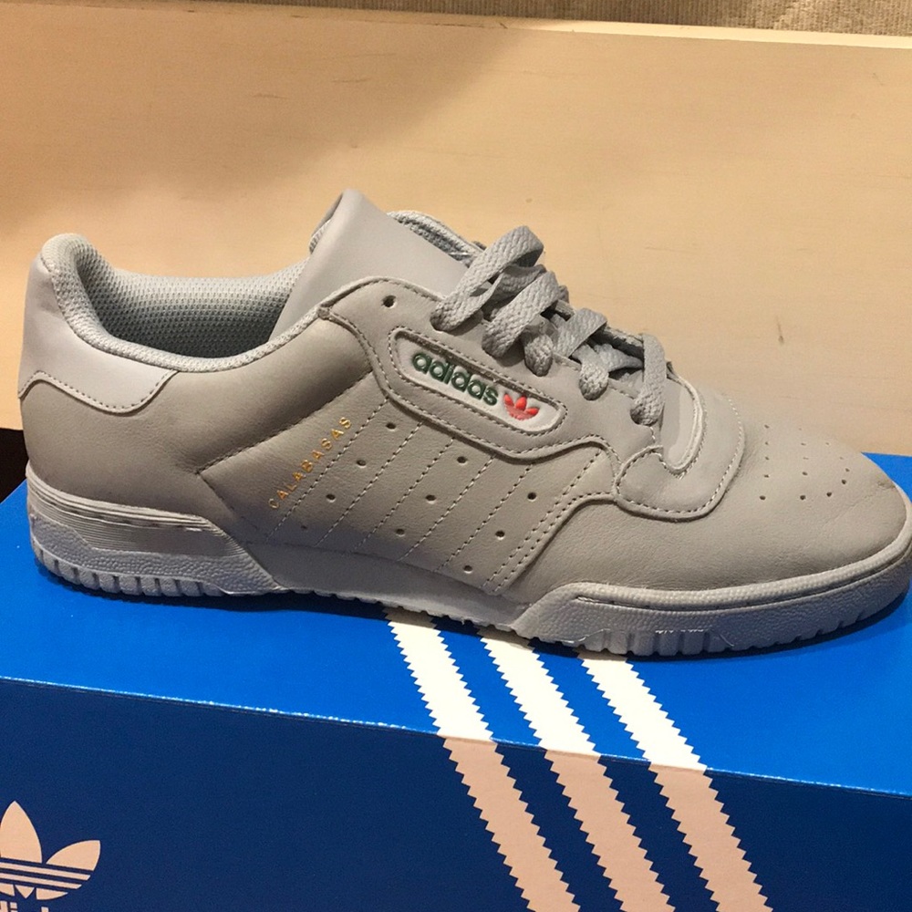 Grey Yeezy Powerphase - Picture 2 of 7